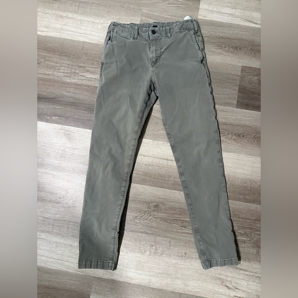 American Eagle Outfitters Men's Charcoal Chinos
